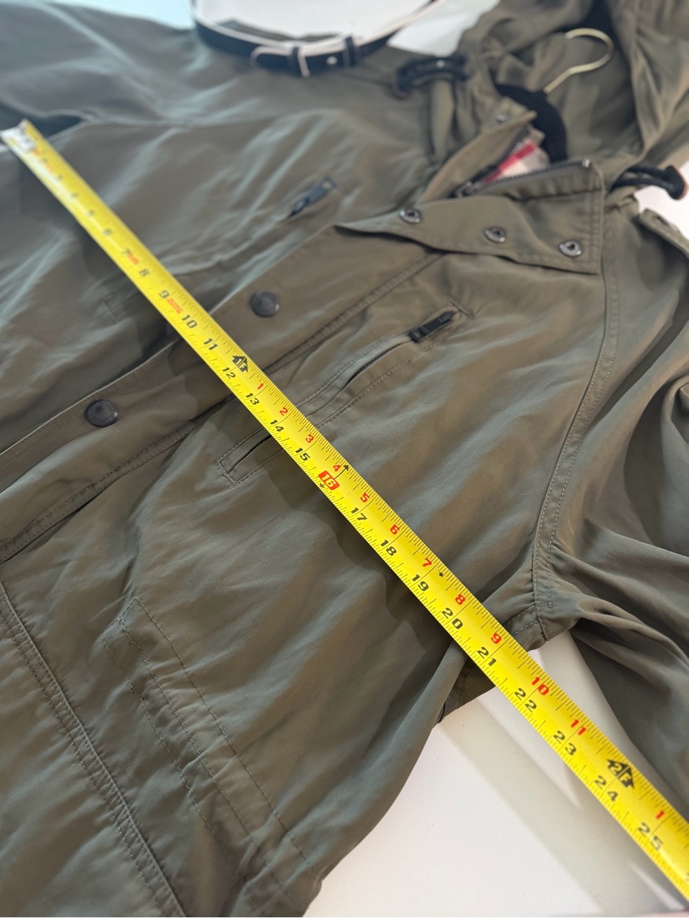 Burberry Olive Green Hooded Field Jacket with Signature Check Lining - Picture 6 of 9